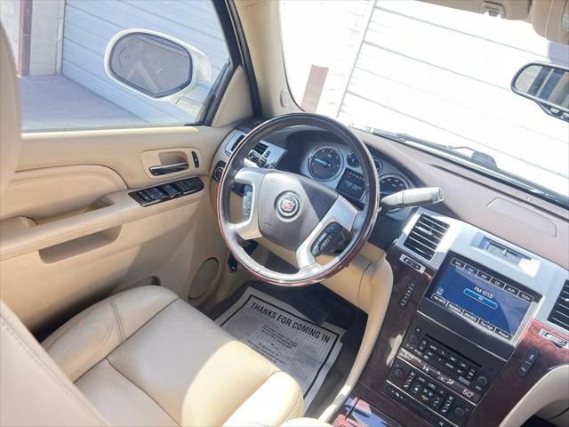 used 2012 Cadillac Escalade ESV car, priced at $14,995