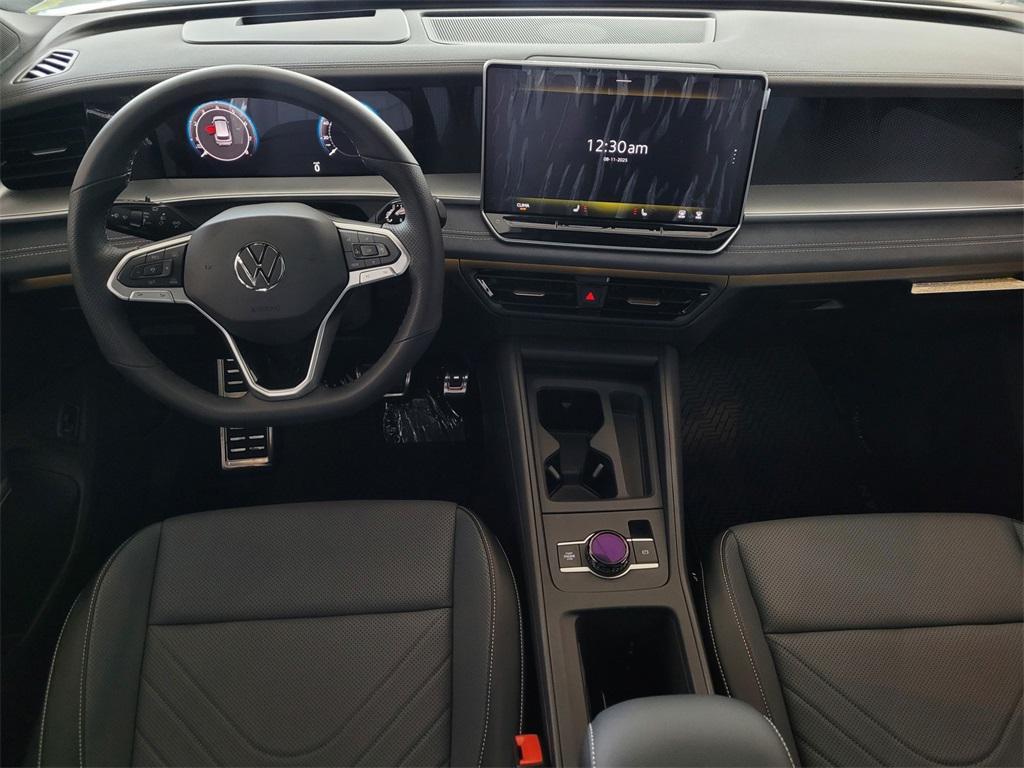 new 2025 Volkswagen Tiguan car, priced at $40,104