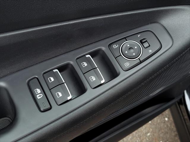 used 2023 Hyundai Santa Fe car, priced at $22,995