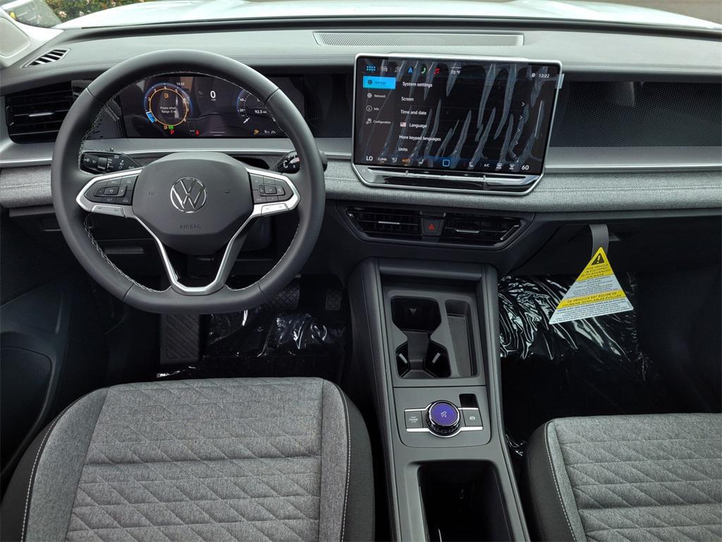 new 2025 Volkswagen Tiguan car, priced at $33,577