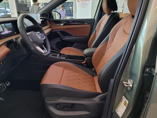 new 2025 Volkswagen Tiguan car, priced at $42,625