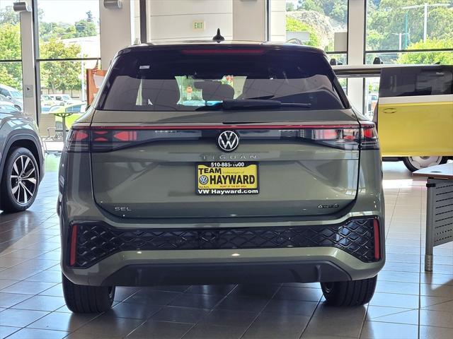 new 2025 Volkswagen Tiguan car, priced at $42,625