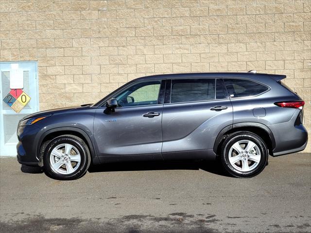 used 2020 Toyota Highlander Hybrid car, priced at $33,791