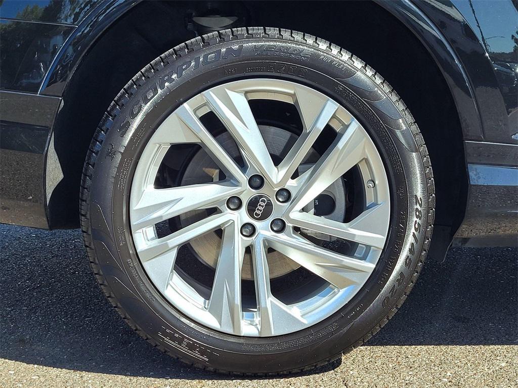 used 2022 Audi Q7 car, priced at $42,500