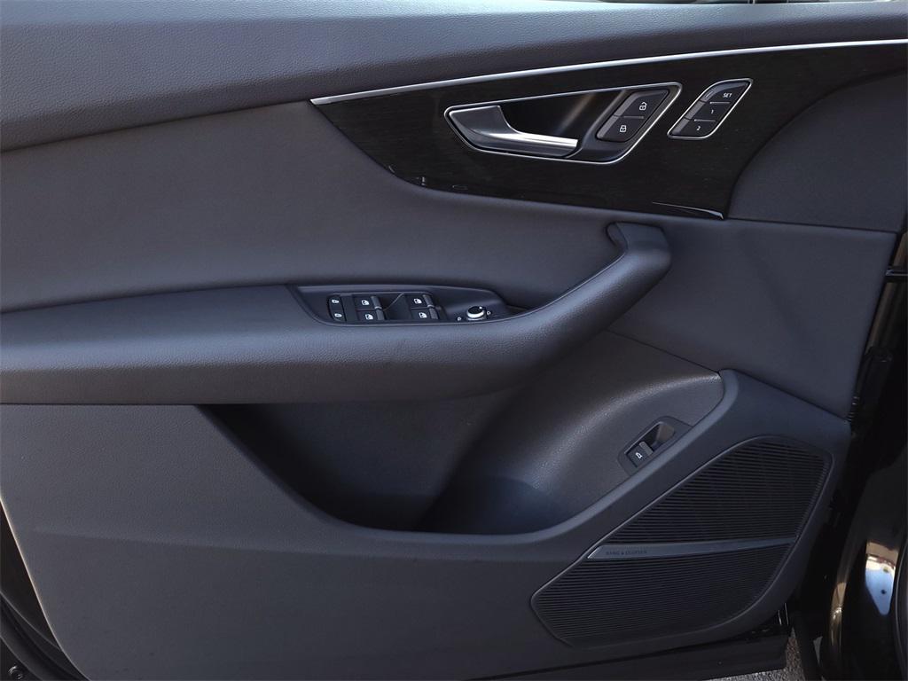 used 2022 Audi Q7 car, priced at $42,500