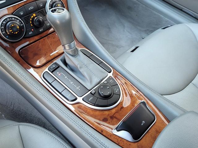 used 2006 Mercedes-Benz SL-Class car, priced at $12,995