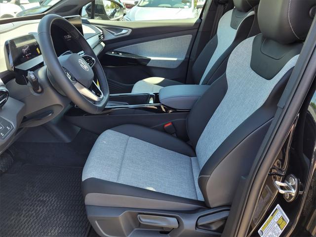new 2025 Volkswagen ID.4 car, priced at $47,176