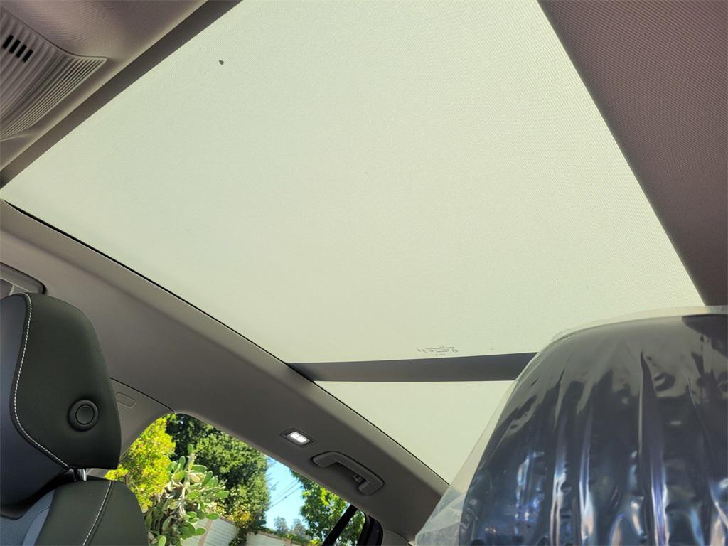 new 2025 Volkswagen Tiguan car, priced at $36,610