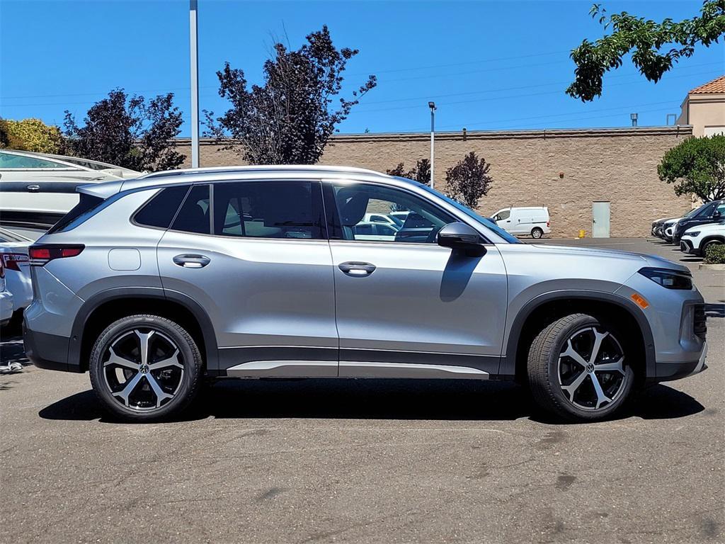 new 2025 Volkswagen Tiguan car, priced at $36,610