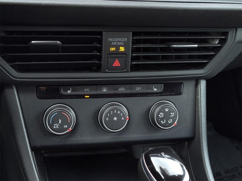 used 2024 Volkswagen Jetta car, priced at $20,995