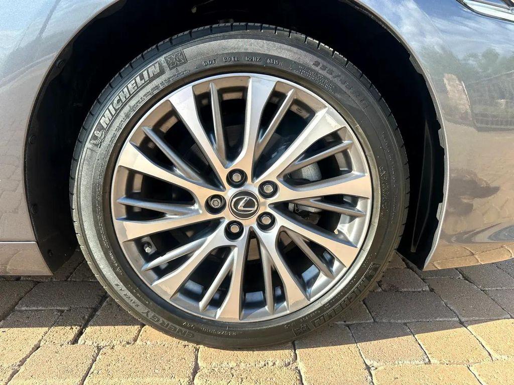 used 2020 Lexus ES 350 car, priced at $32,999