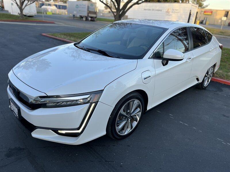 used 2018 Honda Clarity Plug-In Hybrid car, priced at $13,999