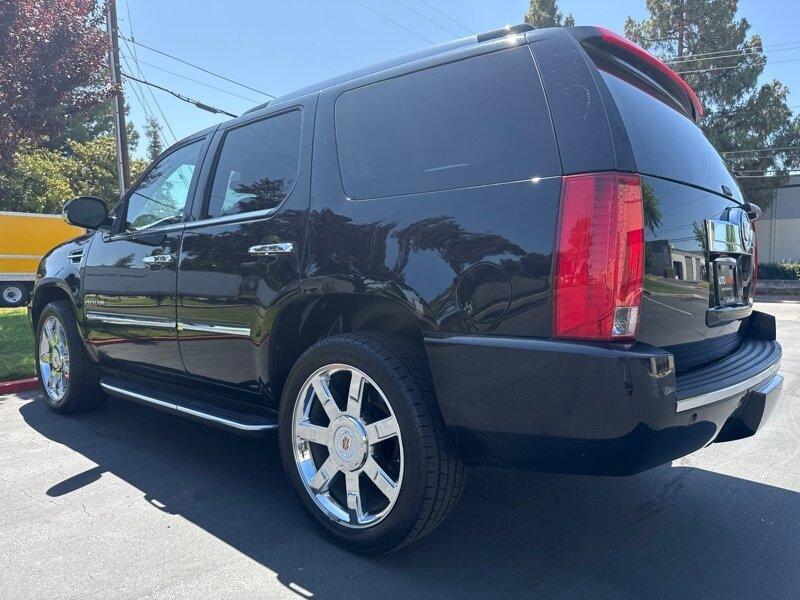 used 2014 Cadillac Escalade car, priced at $13,999