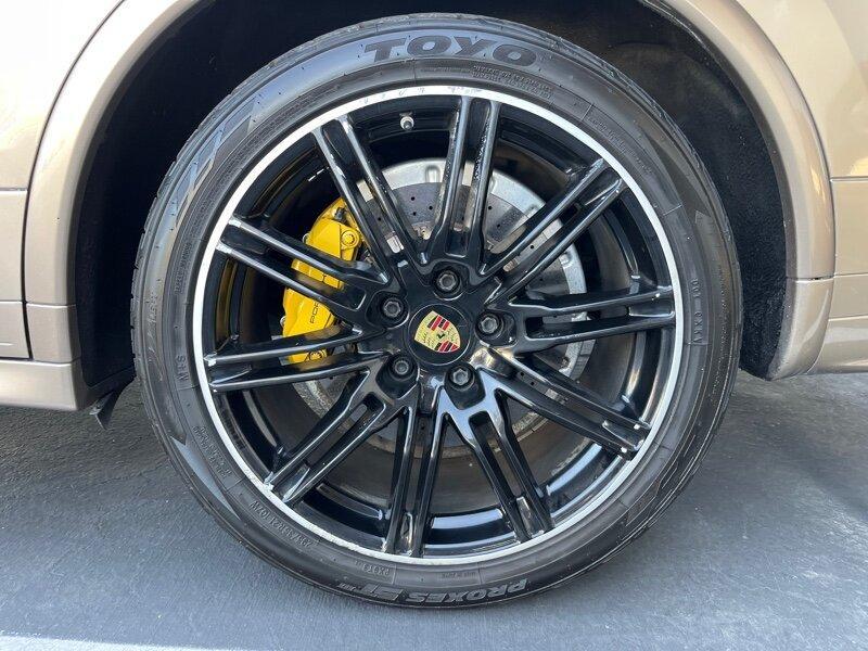 used 2016 Porsche Cayenne car, priced at $33,999