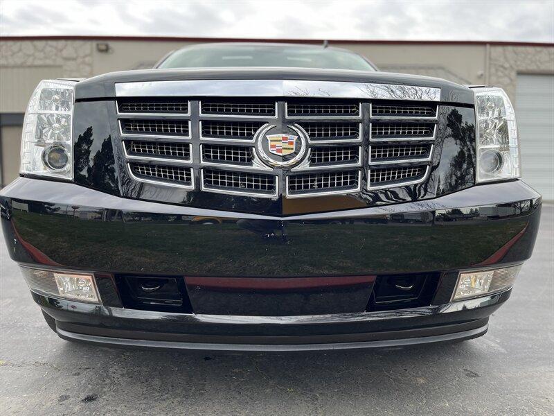 used 2014 Cadillac Escalade car, priced at $13,999