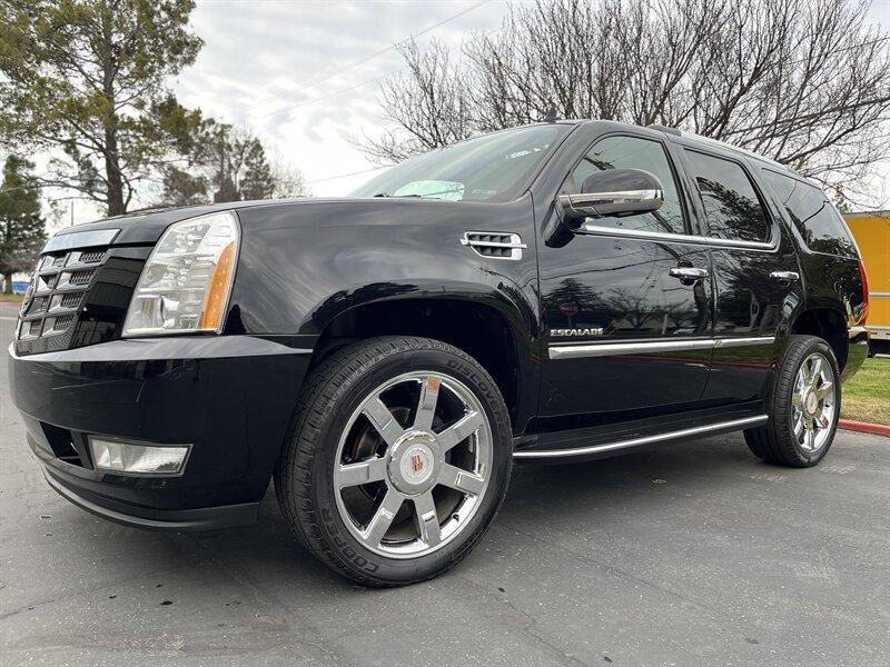 used 2014 Cadillac Escalade car, priced at $13,999