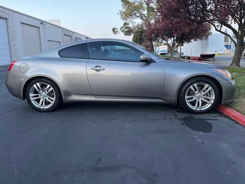 used 2009 INFINITI G37 car, priced at $8,999