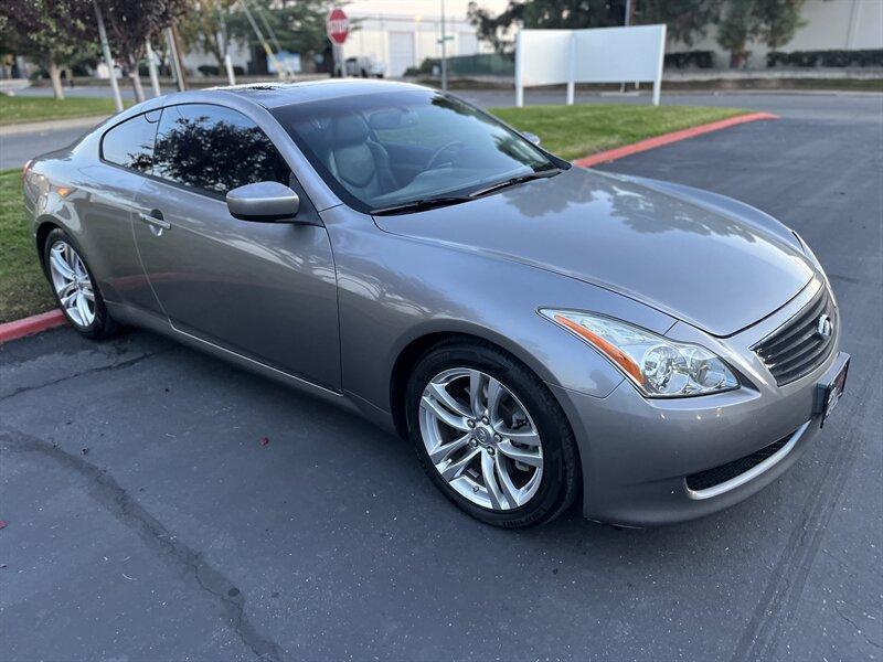 used 2009 INFINITI G37 car, priced at $8,999