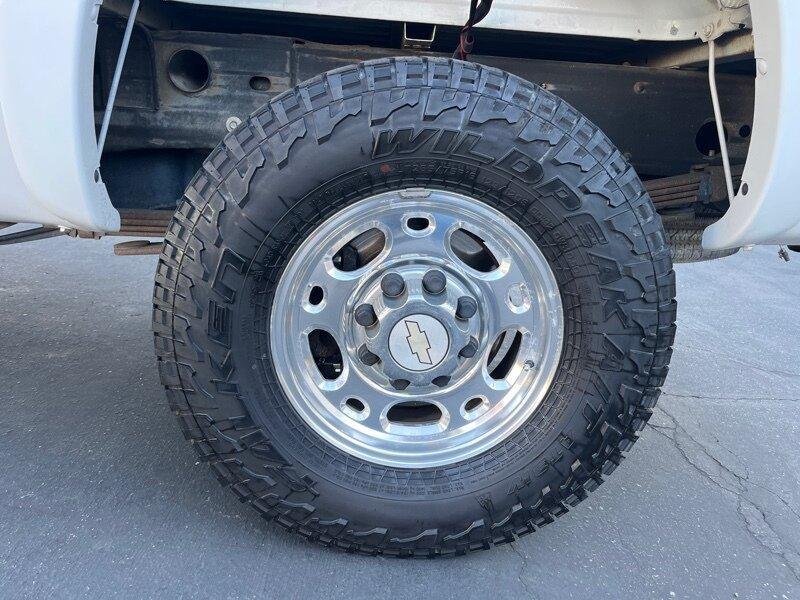 used 2006 Chevrolet Silverado 2500 car, priced at $17,999