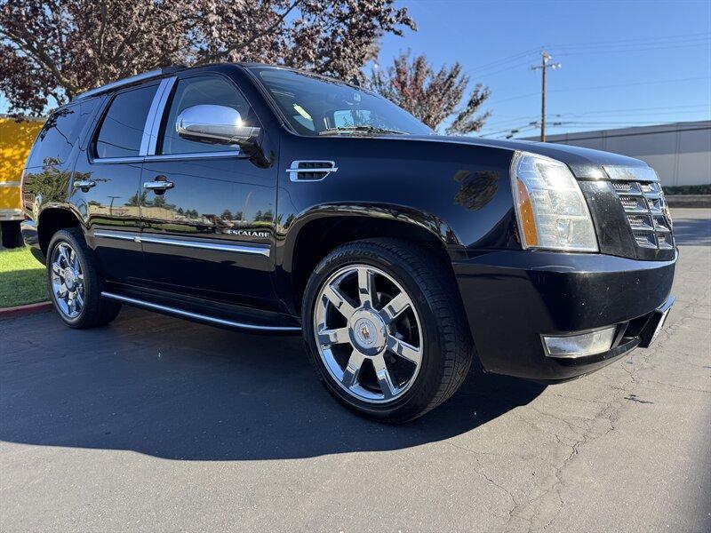 used 2014 Cadillac Escalade car, priced at $12,999