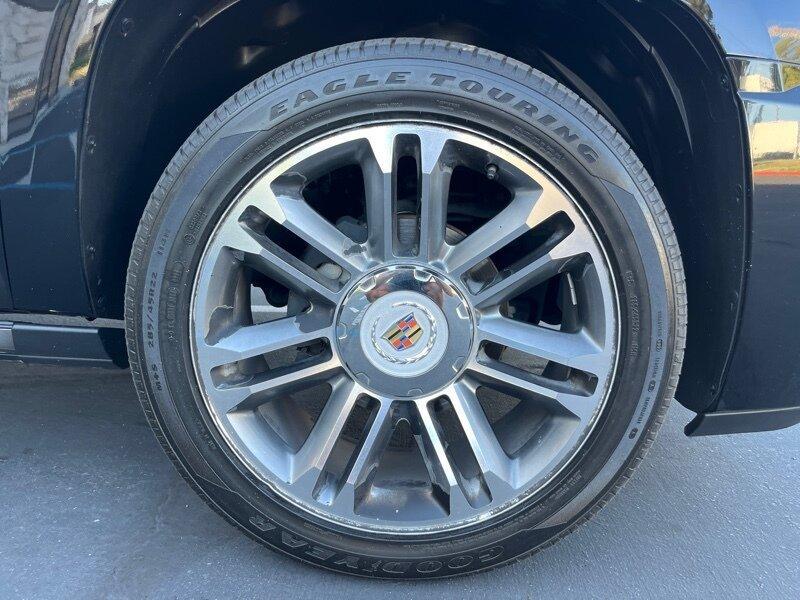 used 2013 Cadillac Escalade car, priced at $13,999