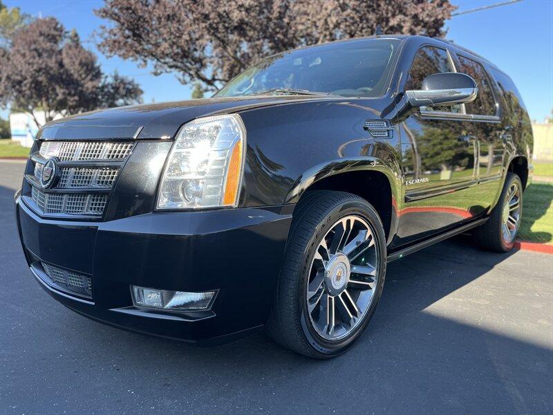 used 2013 Cadillac Escalade car, priced at $13,999