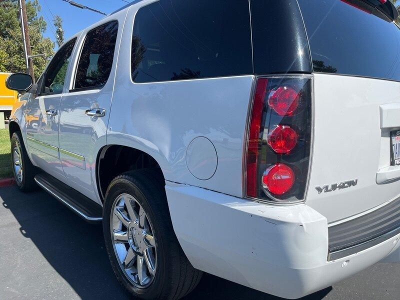 used 2013 GMC Yukon car, priced at $10,499