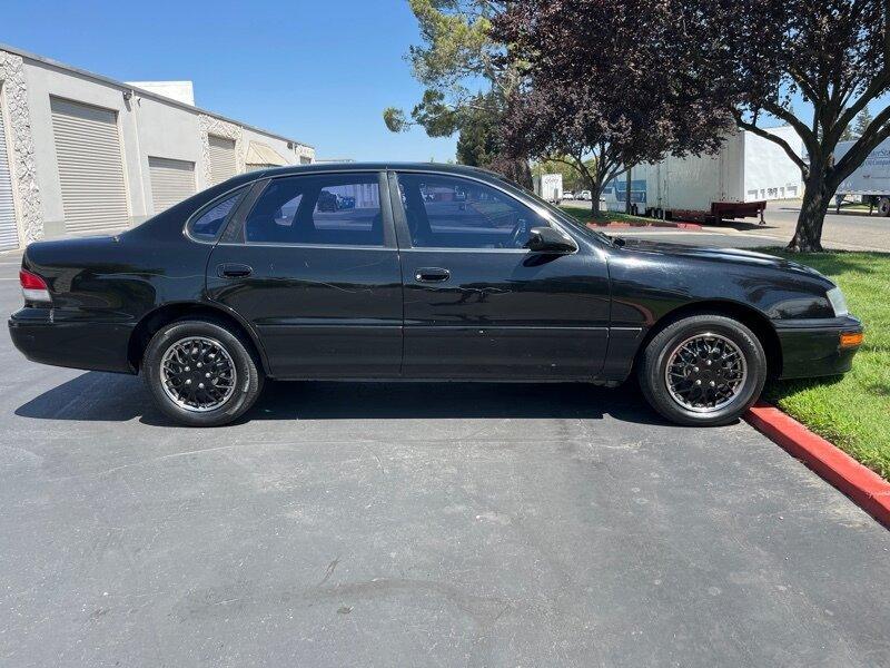 used 1995 Toyota Avalon car, priced at $5,499