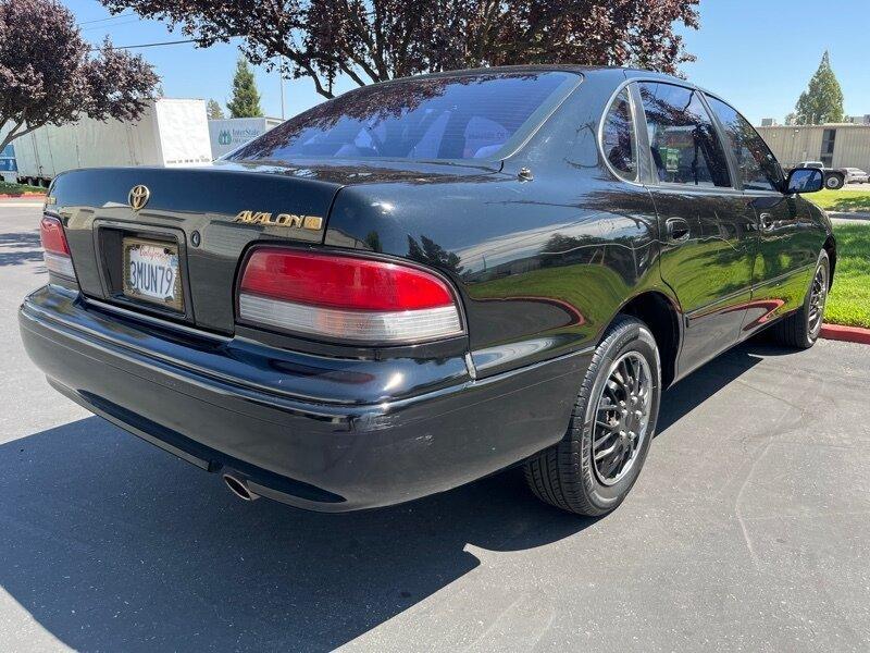 used 1995 Toyota Avalon car, priced at $5,499