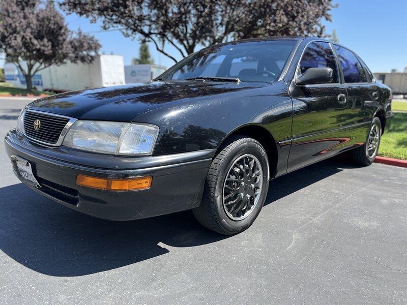 used 1995 Toyota Avalon car, priced at $5,499