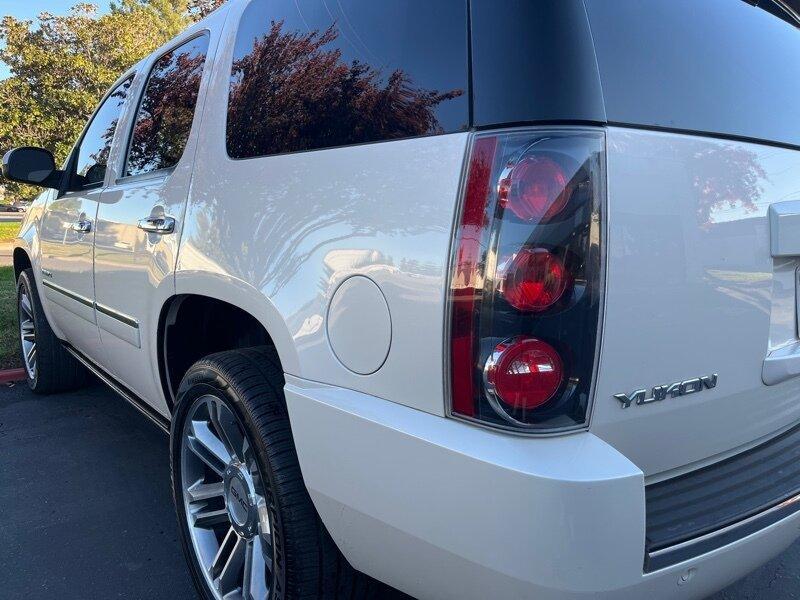 used 2014 GMC Yukon car, priced at $11,999