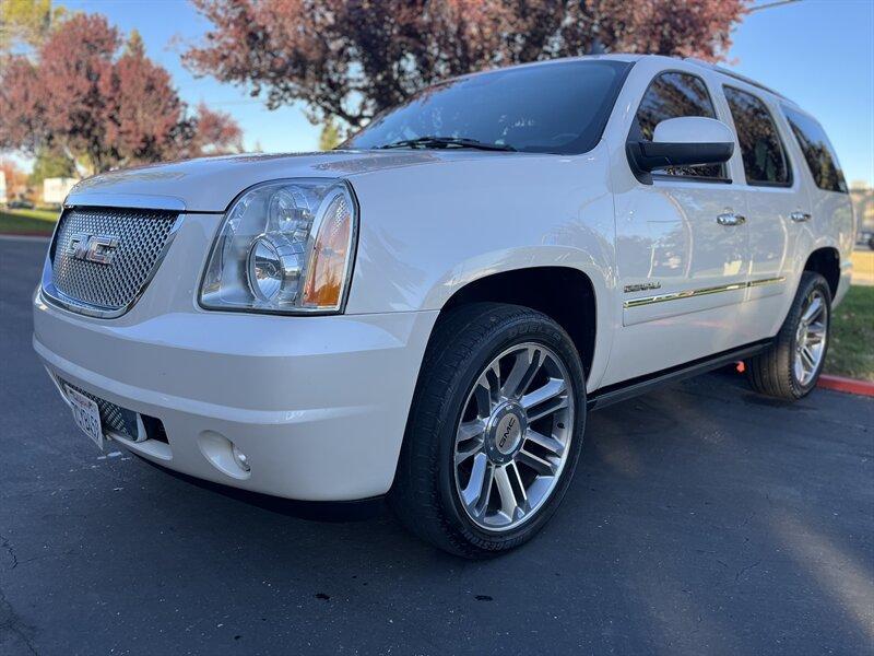 used 2014 GMC Yukon car, priced at $11,999