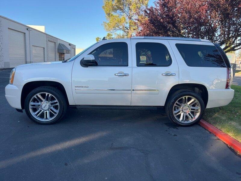 used 2014 GMC Yukon car, priced at $11,999