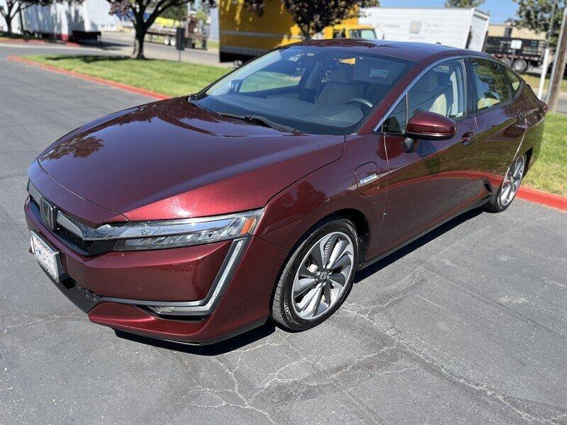 used 2018 Honda Clarity Plug-In Hybrid car, priced at $9,999