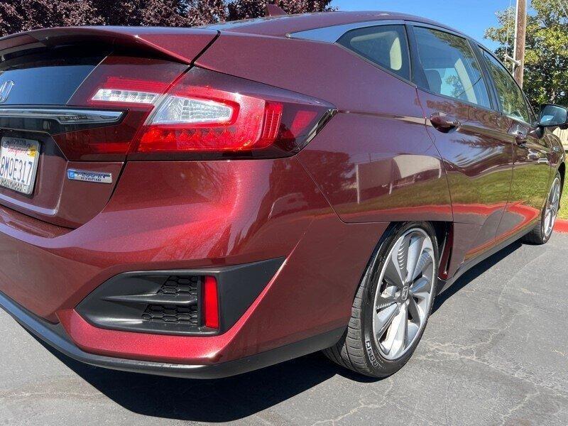used 2018 Honda Clarity Plug-In Hybrid car, priced at $9,999