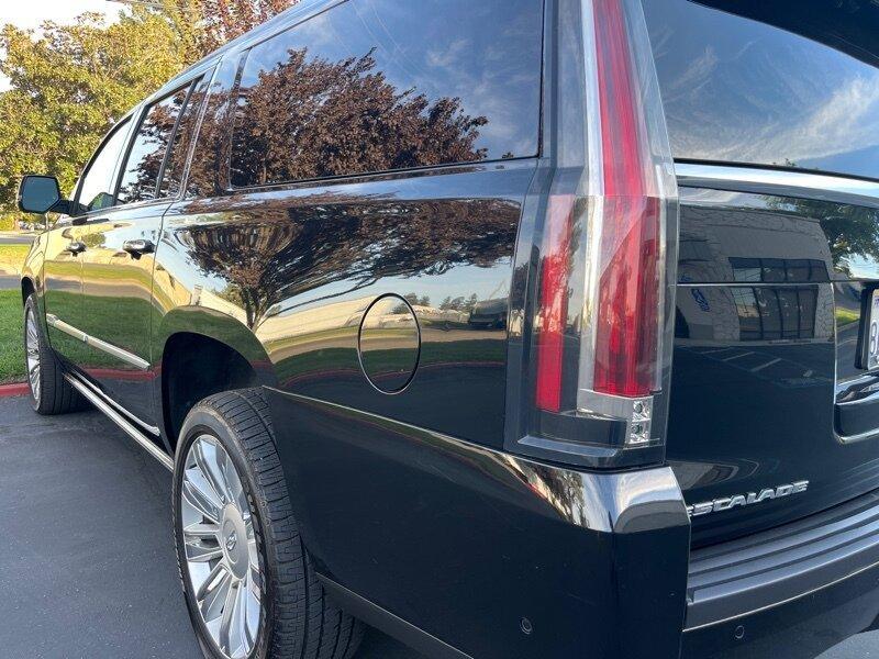 used 2018 Cadillac Escalade ESV car, priced at $22,999