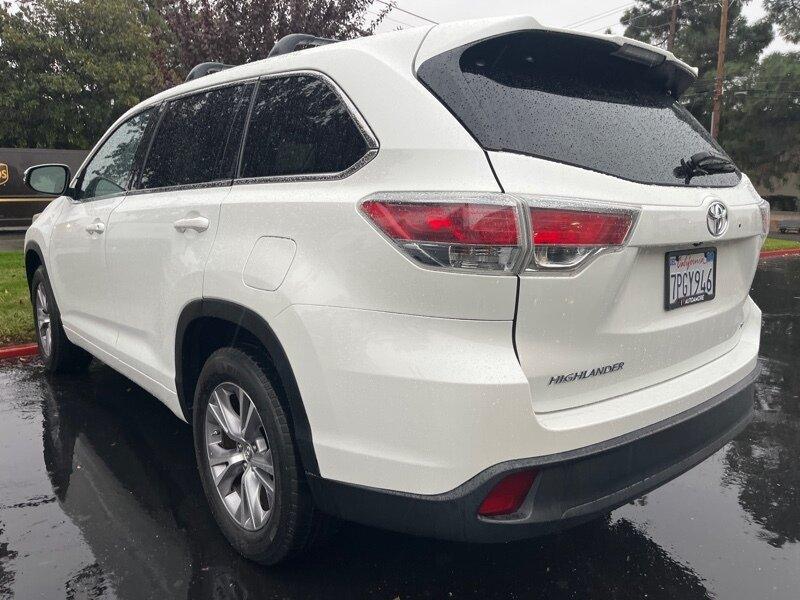 used 2015 Toyota Highlander car, priced at $14,999