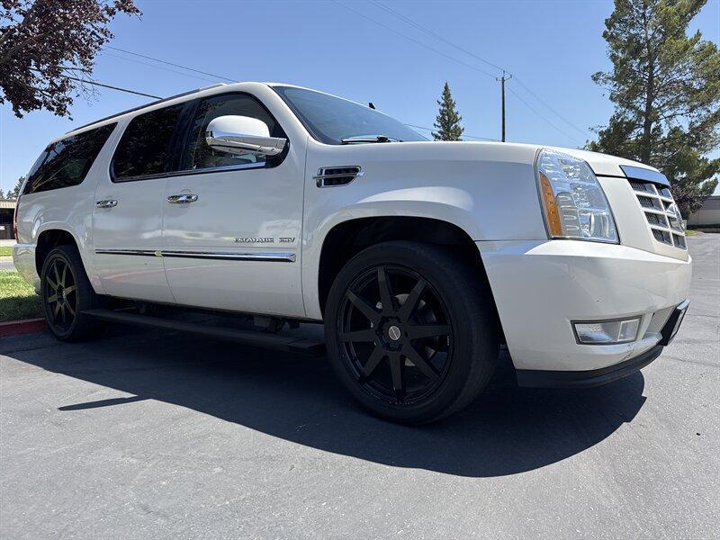 used 2012 Cadillac Escalade ESV car, priced at $8,499