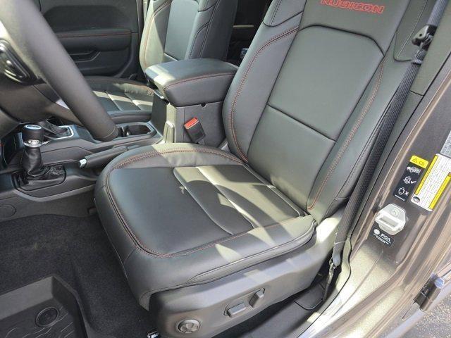 new 2025 Jeep Gladiator car, priced at $54,329