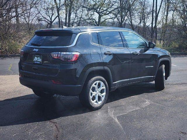 new 2024 Jeep Compass car, priced at $26,250