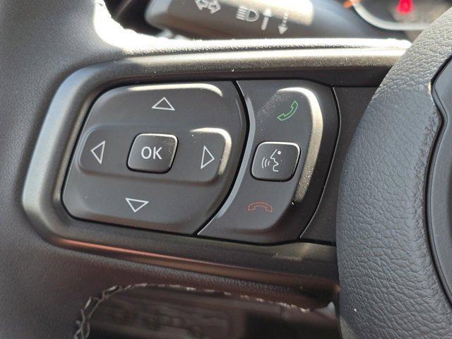 new 2025 Jeep Wrangler car, priced at $47,666