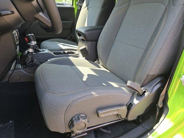 new 2025 Jeep Wrangler car, priced at $47,666