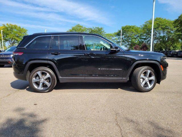 used 2023 Jeep Grand Cherokee car, priced at $36,900