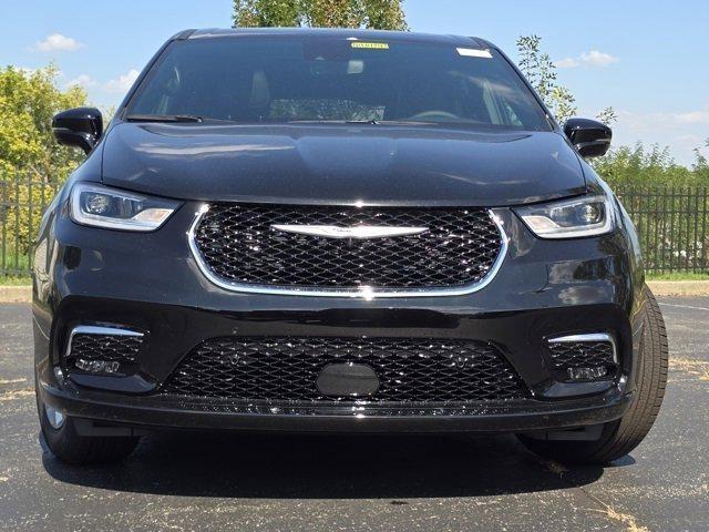 new 2026 Chrysler Pacifica car, priced at $46,573