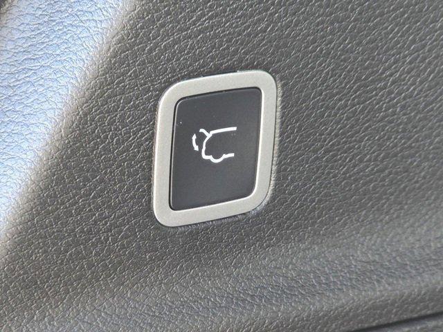new 2026 Chrysler Pacifica car, priced at $46,573
