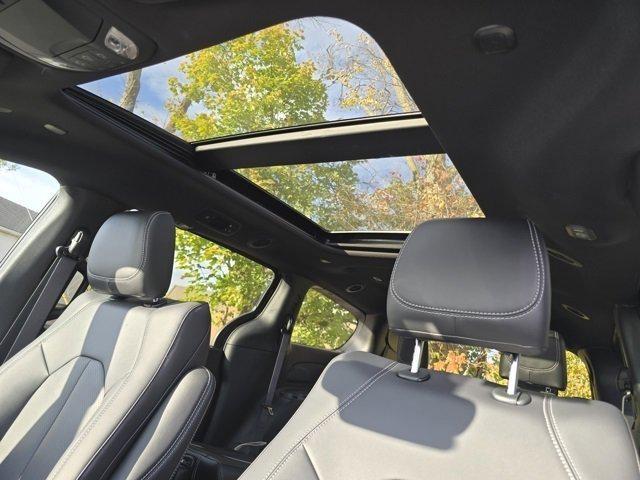 new 2026 Chrysler Pacifica car, priced at $45,320