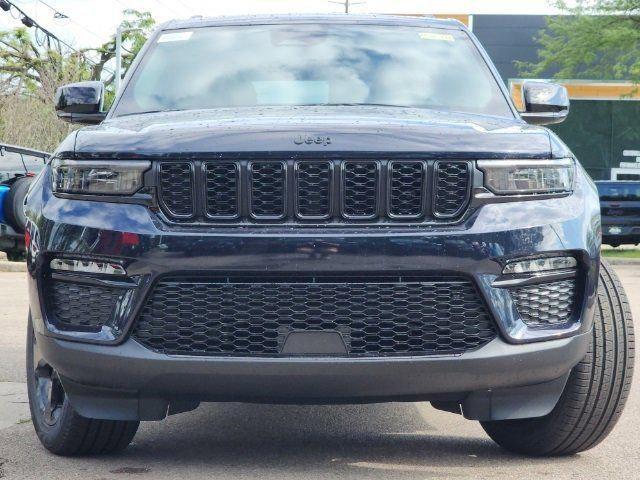 new 2024 Jeep Grand Cherokee car, priced at $44,046