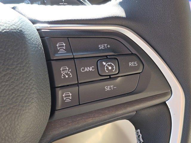 new 2025 Jeep Grand Cherokee car, priced at $43,270