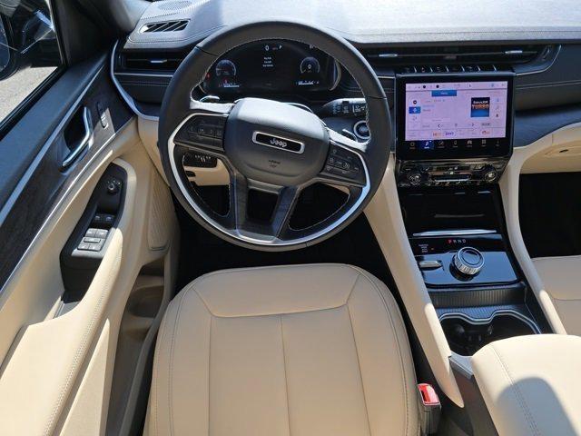 new 2025 Jeep Grand Cherokee car, priced at $43,270