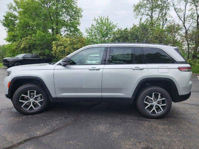 new 2024 Jeep Grand Cherokee car, priced at $41,740